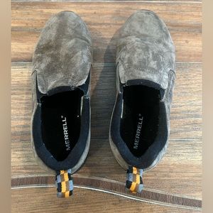 Merrell Size 3 slip on shoes. Perfect for cold weather!